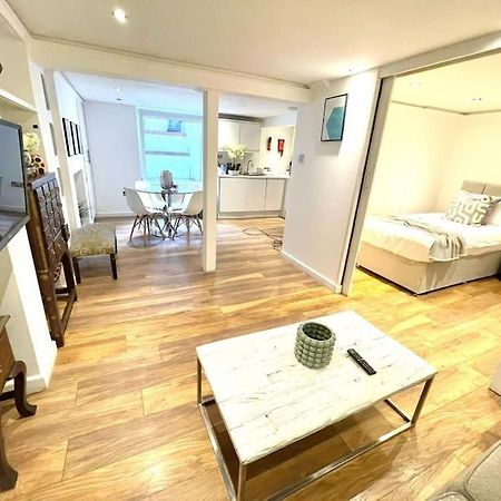 Historical Building / Cozy Basement Apt / Central CBG Eksteriør bilde
